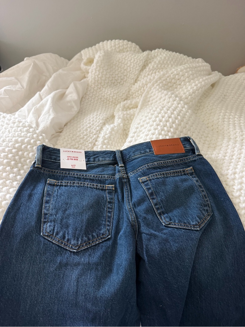Lucky Brand Women's Medium-Dark Blue Straight Leg Jeans